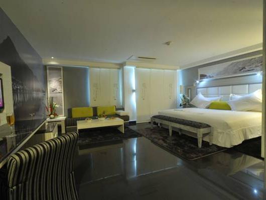 Le Trianon Luxury & Hotel